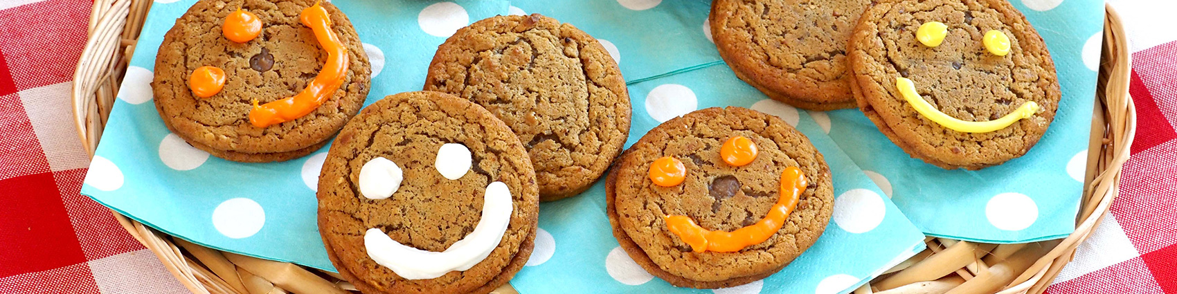 Smiley Face Oatmeal Creme Pies